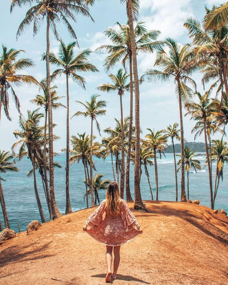 Coconut Tree Hill – Mirissa